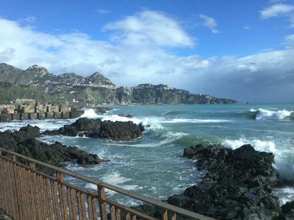 Taormina Holidays Giardini Naxos Exterior photo